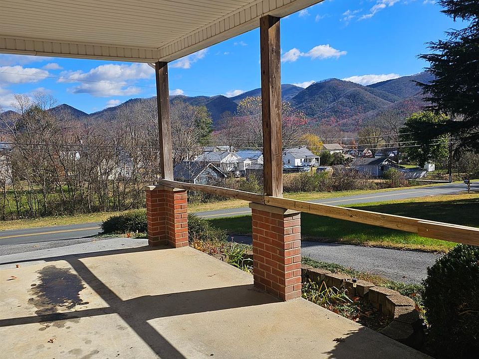 2nd image of 1611 Blue Ridge Rd