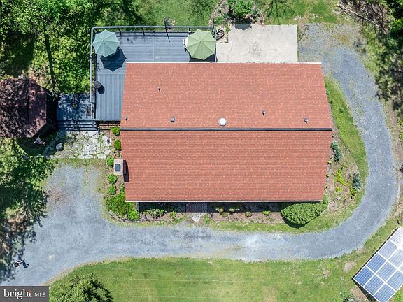 2nd image of 286 Falling Springs Rd