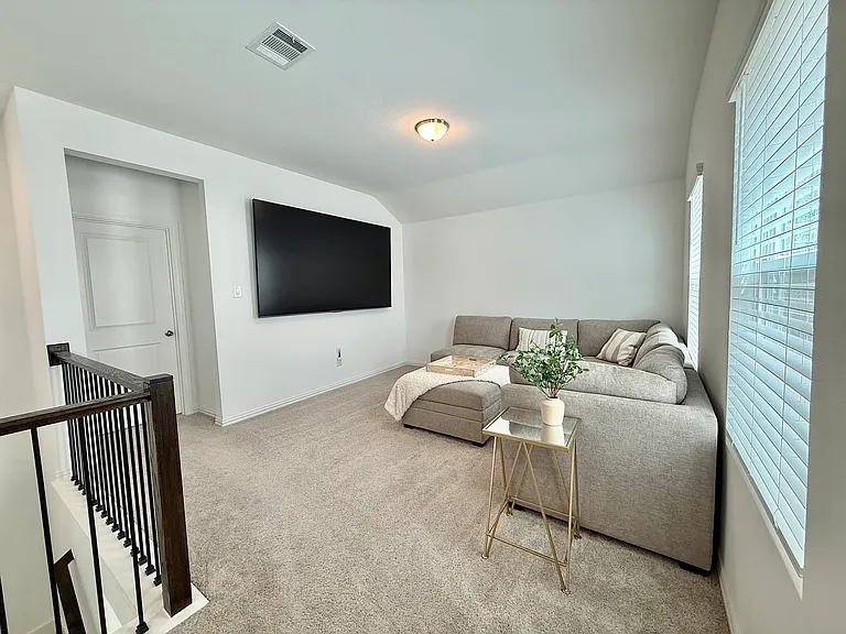 14131 Gallatin St — Photo 9