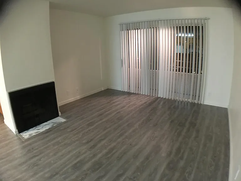 14615 Burbank Blvd #201 — Photo 14