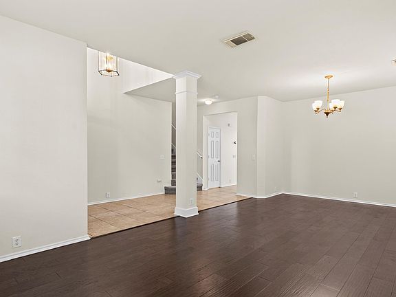 3rd image of 21311 Encino Ash