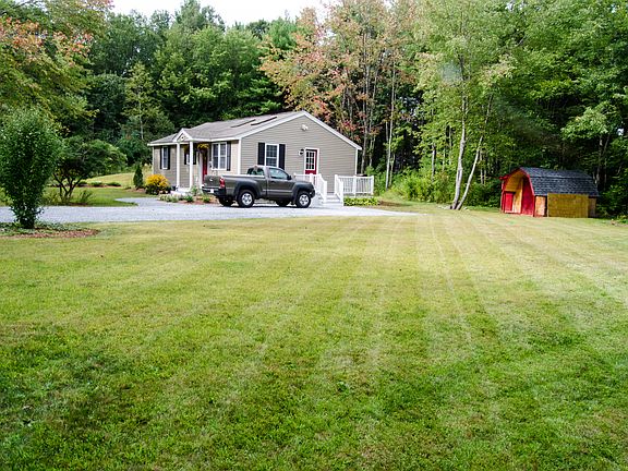 HUGE side yard
