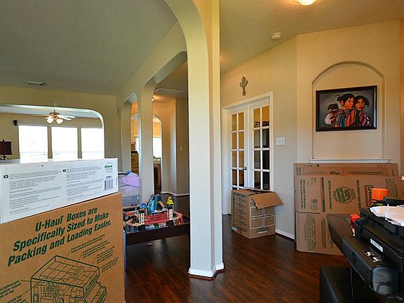 3rd image of 26142 Parkman Grove Dr