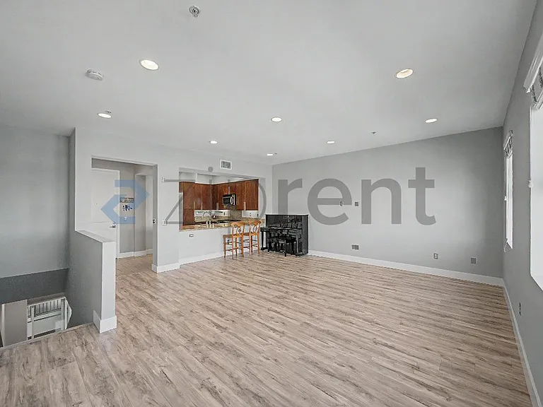 300 E 4th St #407 — Photo 17