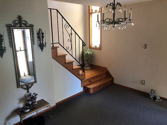 4th image of 260 Granite Ave