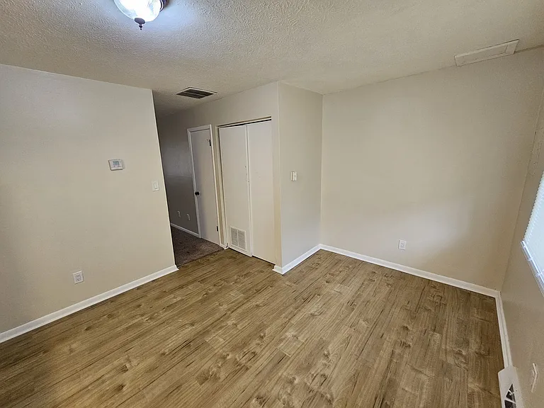 53 Neil St #8 — Photo 4