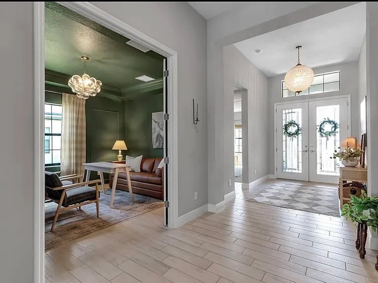 9133 Warm Springs Cir — Photo 4