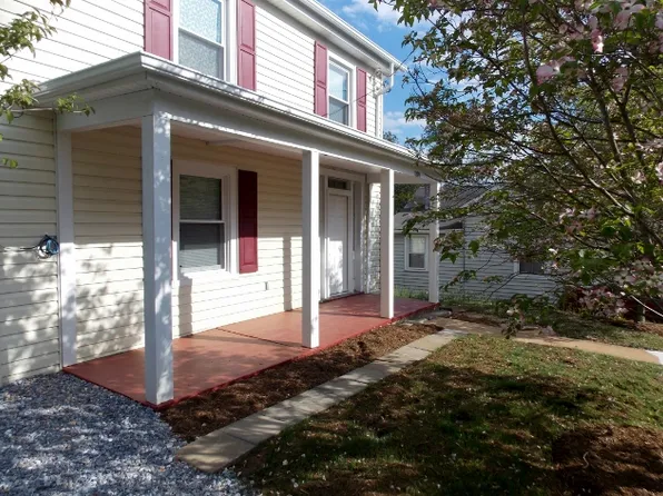 209 Clark St Room 2, Madison Heights, VA 24572