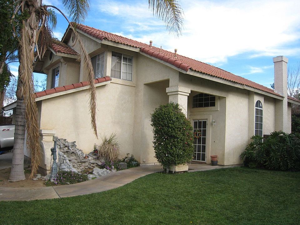 COMPLIMENTS OF PARK PLACE REAL ESTATE