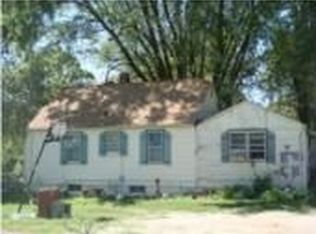 300 N Cogan Ln, Independence, MO 64050