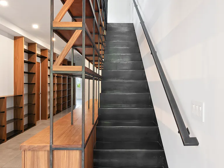 316 19th St #PENTHOUSE — Photo 5