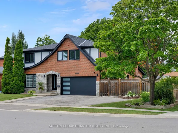 1883 Bough Beeches Blvd, Mississauga, ON L4W 2J8
