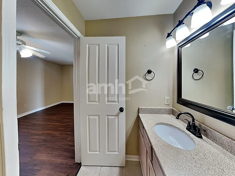12654 Walney Ct — Photo 9