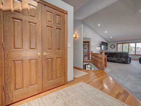 3rd image of 15640 N Tradewind Dr