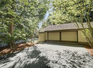 2414 Sahalee Dr W, Sammamish, WA 98074