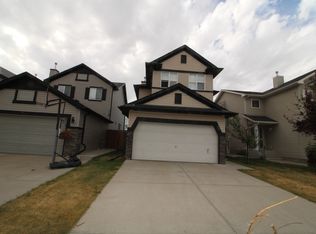 27 Saddlebrook Way NE, Calgary, AB T3J5M6