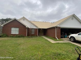 8922 Horse Shoe Dr, Collinsville, MS 39325