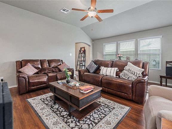 2nd image of 4126 Whispering Creek Dr