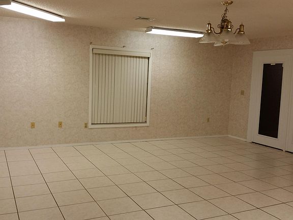4th image of 5310 Saint Lucia Dr