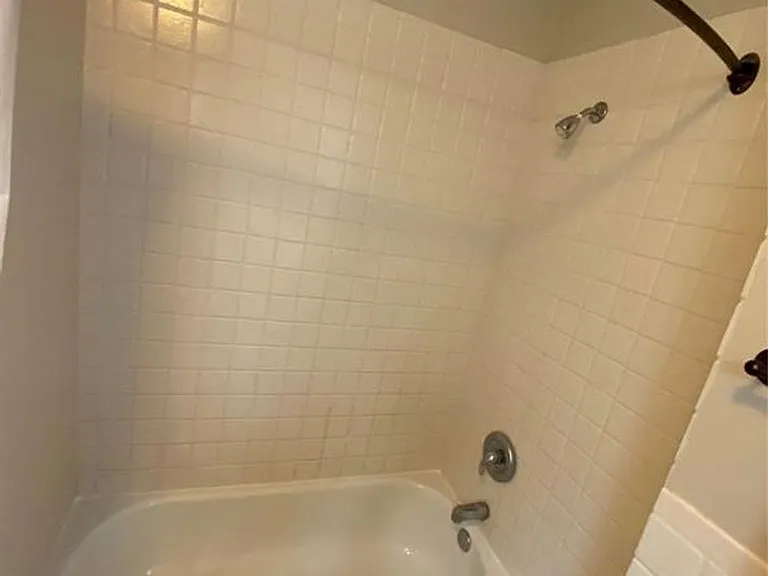 5375 Pershing Ave #1E — Photo 22