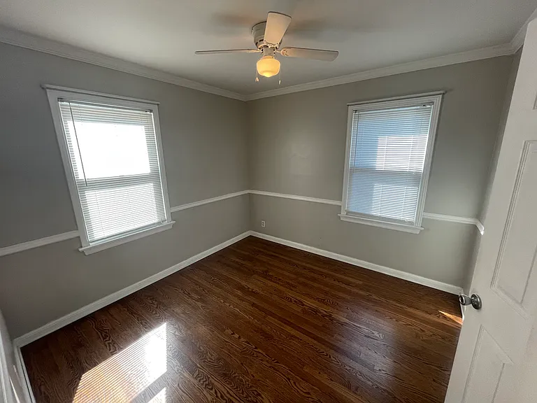 6936 Ravenscroft Dr — Photo 17