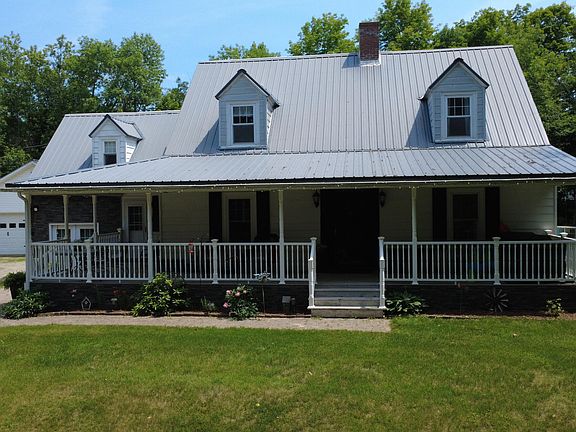 3rd image of 269 Main Street