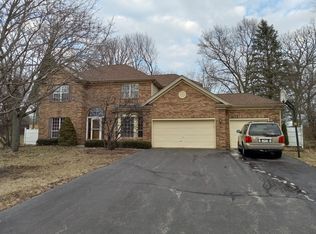 546 Meadowview Dr, Wauconda, IL 60084