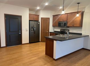 1631 Sand Lake Rd #307, Onalaska, WI 54650