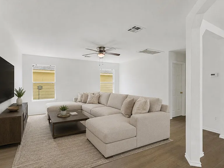 17817 Majestic Elm Ln — Photo 3