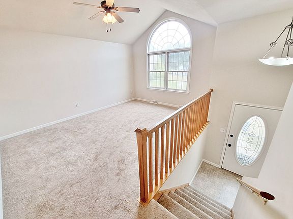 4th image of 529 Lexington Way