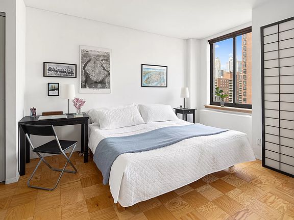 3rd image of 157 E 32nd St APT 18D