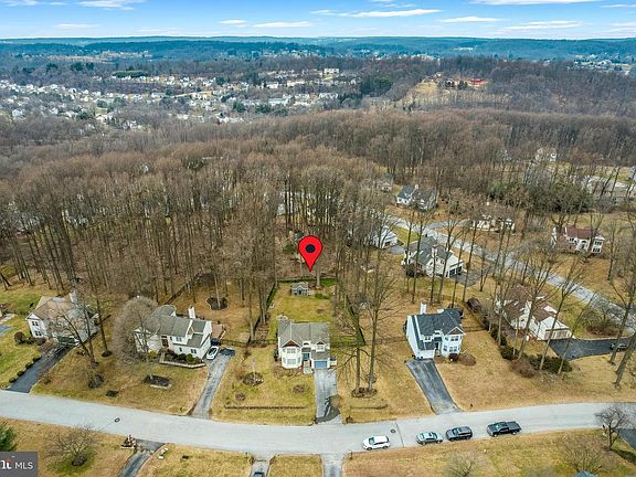 4th image of 315 Baltusrol Dr