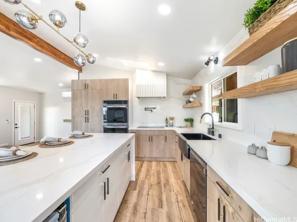 1232 Kalaniiki St, Honolulu, HI 96821