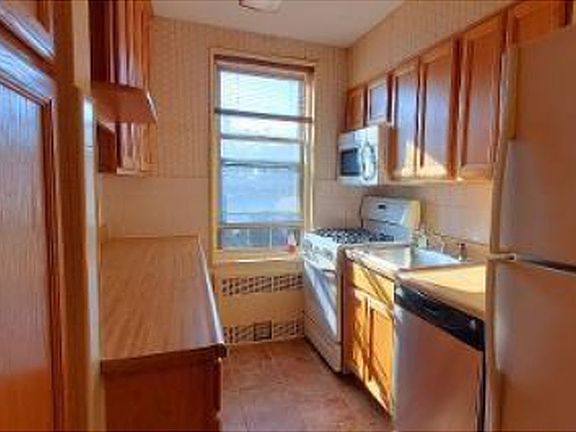 5th image of 2250 Brigham St APT 4A