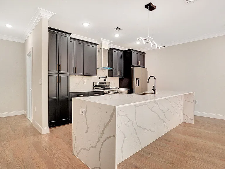3436 Kennedy Blvd — Photo 8