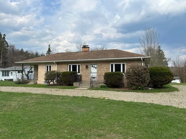 6801 Avonia Rd, Fairview, PA 16415