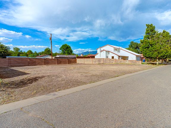 2nd image of 803 Los Poblanos Ranch Rd NW
