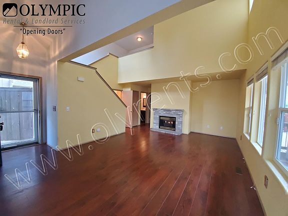 2nd image of 4217 Beaumont Ln SE