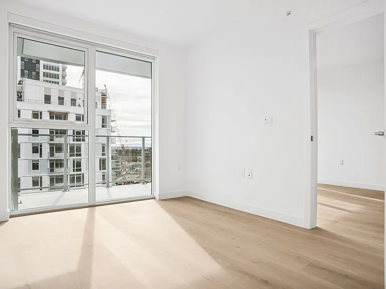 5670 Cambie St — Photo 42