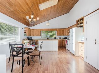 5899 Spriggs Rd, Sunshine Coast, BC V0N2H1