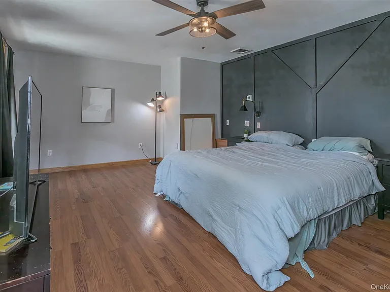 31 Main St #PENTHOUSE — Photo 10