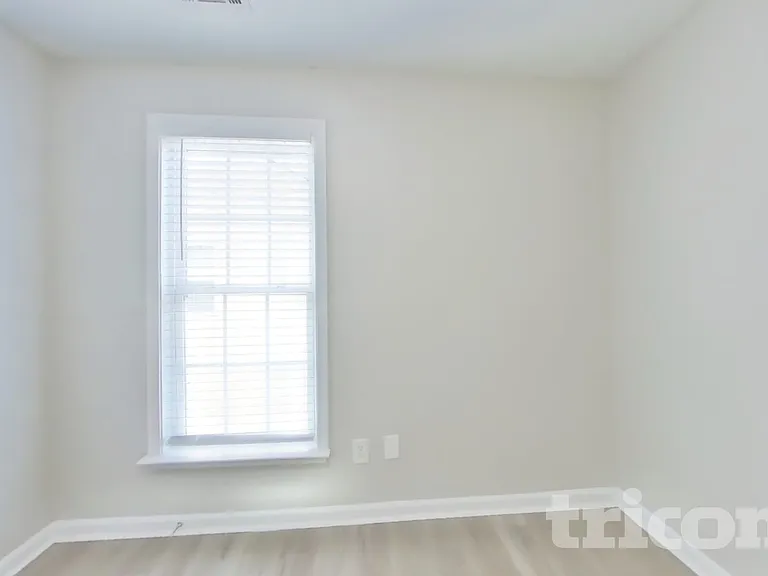 3281 Saville St SW — Photo 12
