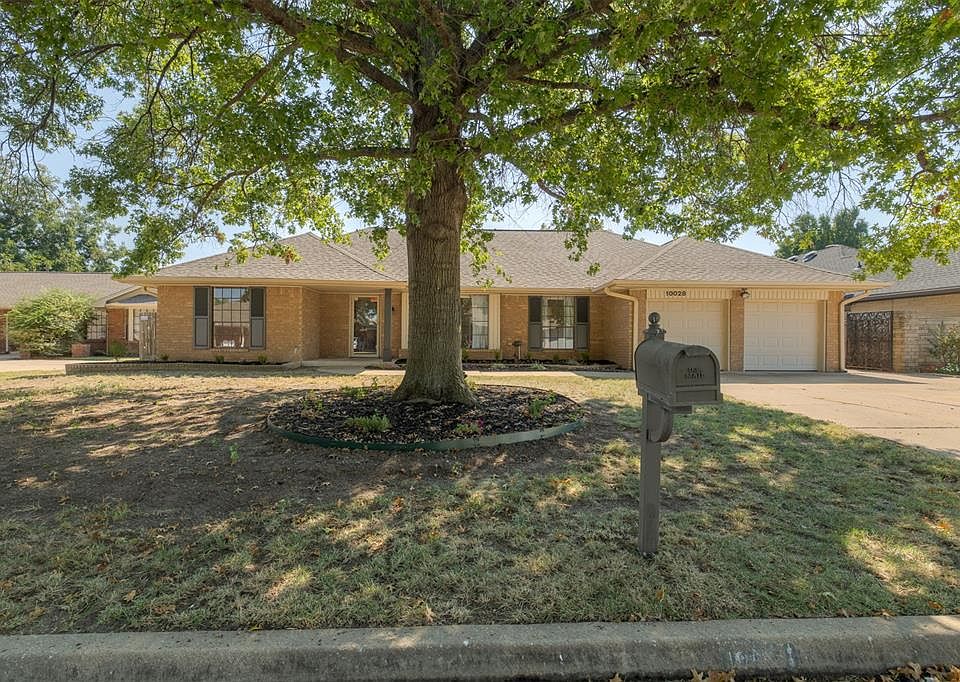 1st image of 10028 Henderson Dr