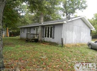 3261 E Skeels Rd, Holton, MI 49425