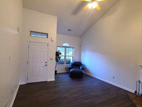 4th image of 3031 Sewanee Ln