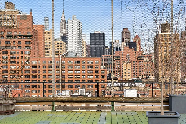 Sold by Compass | media 8