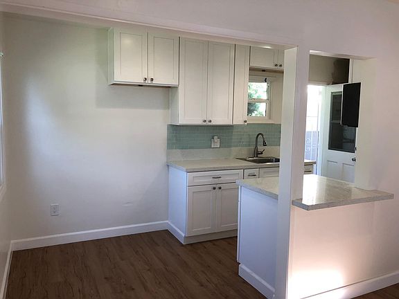 4th image of 1053-55 Missouri St