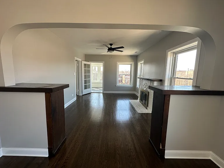 1414 W Argyle St #3 — Photo 1