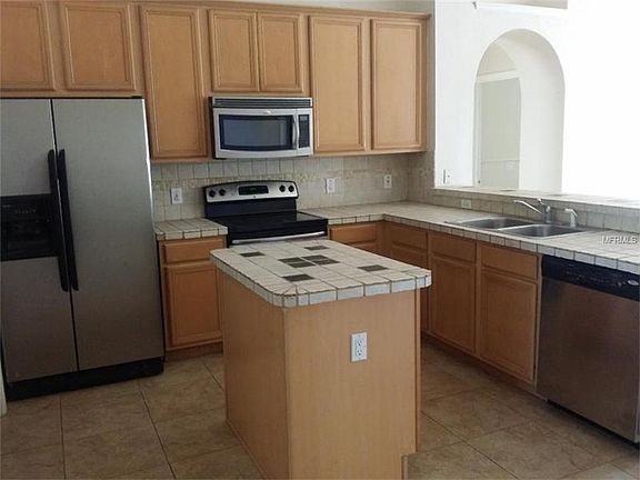 4th image of 31948 Northridge Dr