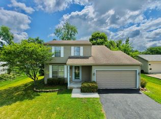 916 Lateglow Ct, Newark, OH 43055